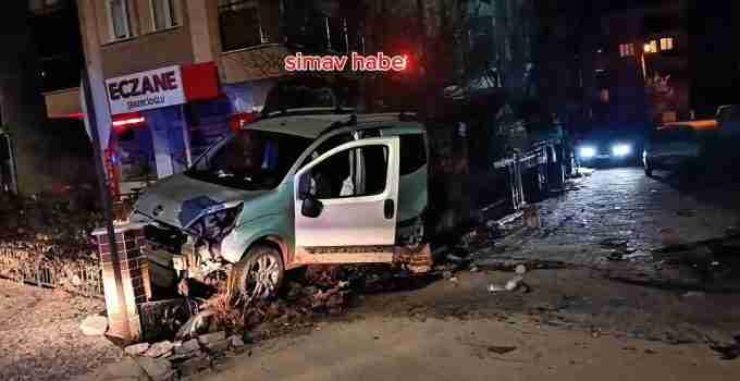 Simav’da 2026 Yılının İlk Kazası Geceye Damga Vurdu: Sürücü Yaralandı