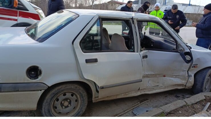 Simav Kalkan Yolunda Trafik Kazası: 1 Kişi Yaralandı