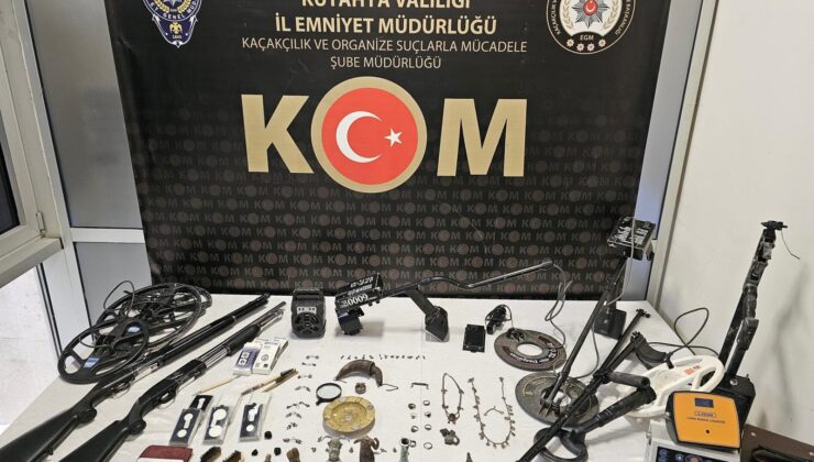 Tarihi Eser Kaçakçılarına Operasyon: 76 Parça Eser Ele Geçirildi