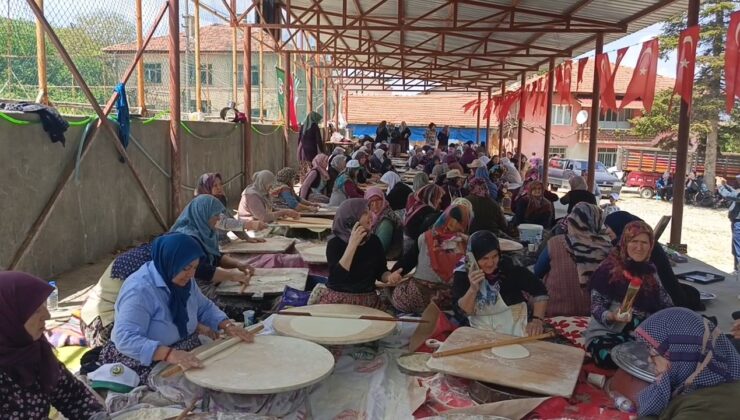 Simav’a bağlı Aksaz Köyü’nde geleneksel gözleme hayrı gerçekleştirildi